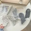 Meias Femininas de Verão Finas Estilo Japonês Renda Laço Meias Sapatilha Respiráveis Absorventes de Suor Meias Curtas Cinza Atacado
