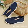 Zapatos casuales de talla grande para mujer para primavera y otoño, zapatos tradicionales de tela de Pekín, disponibles para comercio electrónico transfronterizo en TEMU
