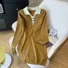 Vestido ajustado negro de manga larga con cintura realzada, nueva moda para mujer para principios de otoño de 2026