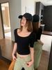 Yuyi Nuevo 2025 Primavera Dulce y Picante Camiseta de Manga Corta con Cuello en U para Mujer Top Versátil de Hombro con Cuello Bajo para Mujer c250016