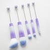 Ventas directas de fábrica venta caliente DIY con cuentas juego de brochas de maquillaje profesionales de 5 piezas con mango de metal corrector sombra de ojos brocha para cejas cabeza magnética de cambio libre juego de brochas de maquillaje con cuentas hechas a mano