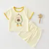 Conjunto de Shorts de Manga Curta para Bebê de Verão, Fino e Fresco, Conjunto de Duas Peças para Bebês, Roupas Esportivas Casuais com Desenhos Animados Fofos, Fábrica de Origem