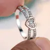 Anillo Rongxing de Dos Tonos Entrelazado con Corazón Completamente Incrustado con Doble Banda Cruzada, Anillo de Regalo Romántico para Mujeres en una Cita