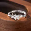 Anillo de Plata 999 con Trébol de Cuatro Hojas Suerte para Mujer Diseño de Nicho Lujo Ligero Anillo de Espinas Rosa Anillo de San Valentín