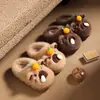 Novas pantufas de algodão capivara 2026, com sola antiderrapante, resistente ao desgaste e macia, projetadas para conforto em ambientes internos e adequadas para pais e filhos, com um design fofo de desenho animado