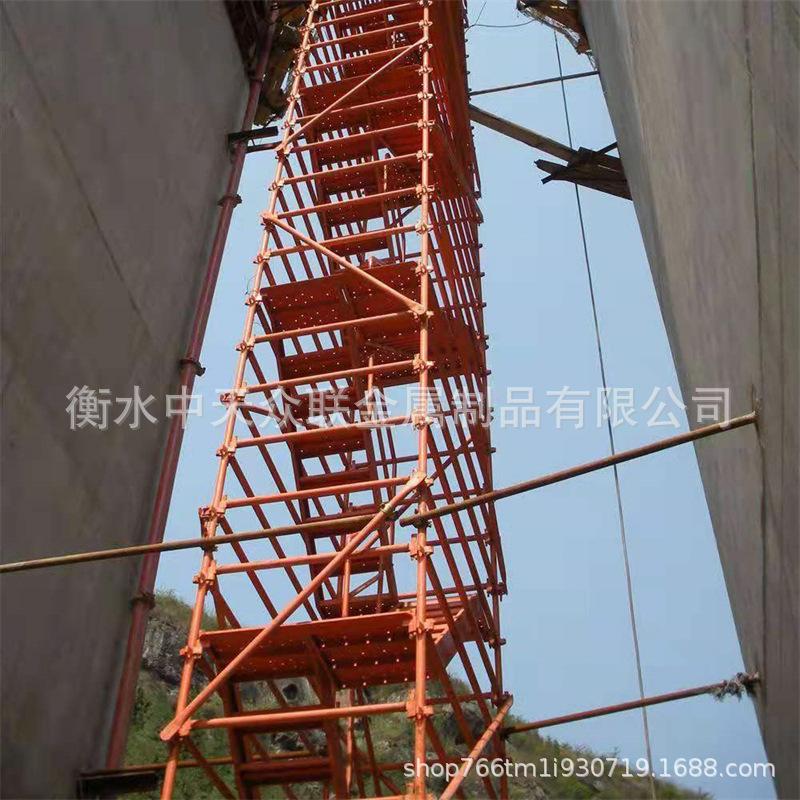桥梁施工安全爬梯施工案例