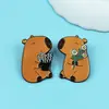 Lindo Broche de Animal Capibara Plantas Verdes y Flores Creativas Estilo Dibujos Animados Insignia Accesorios para Ropa Accesorios Listos para la Venta