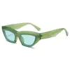 Nuevas Gafas de Sol Triangulares Estilo Ojo de Gato Retro Europeas y Americanas Moda Elegante Sexy Casual Fotografía Callejera Gafas de Sol con Protección Solar