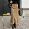 Falda midi estilo commuter de ante sintético, nueva colección otoño/invierno 2026, falda midi de corte recto y estilo cola de pez de cintura alta europea y americana