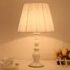 Lámpara de mesa lámpara de noche de dormitorio encaje de princesa europea simple moderna nórdica niña lámpara de mesa para el hogar una generación de pelo