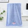 Toalla de vellón coral con bordado de agua, toalla infantil marina, bonita toalla facial pequeña de dibujos animados para el hogar, absorbente, venta al por mayor