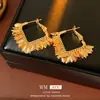 Pendientes Cuadrados de Hoja con Baño de Oro Real en Plata Aguja Pendientes Estilo Fresco Elegante Europeo y Americano Pendientes de Nicho de Gama Alta Venta al por Mayor