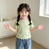 Top canelado de manga curta com barra franzida estilo coreano para meninas, camiseta dopamine justa para bebês, adequado para usar como peça íntima e externa, atacado de roupas infantis