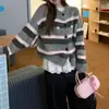 Nuevo Abrigo de Punto Bordado a Rayas Holgado para Otoño/Invierno 2026 con Diseño Casual, Elegante Suéter Top para Mujer