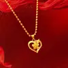 Colar Dourado Areia com Pingente de Coração e Rosa Estilo Livro Vermelho Pequeno para Mulheres, Acessório de Presente da Moda e Versátil Atacado