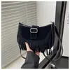 Popular de este año con borlas Elegante Nuevo Estilo Verano 2025 Moderno Retro Textura Esmerilada Bolso de Hombro Cruzado Único para Mujer