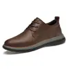 Sapatos Casuais Masculinos de Couro Genuíno Respiráveis Moda Versátil Retro Couro Sapatos Masculinos Comércio Exterior Tamanho Grande Solado Macio Sapatos de Pai 45