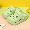 Pantuflas infantiles de EVA, populares sandalias tipo zueco, de suela suave, antideslizantes, perfectas para usar en verano en casa, nuevas sandalias de verano para bebé
