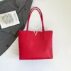 Nova Bolsa Feminina de Grande Capacidade 2026 Nova Tendência Moda Bolsa para Mãe de Meia-Idade Ombro Único Sob o Braço Bolsa de Mão Simples