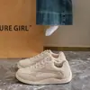 Zapatos de Entrenamiento Ins Versión Coreana para Mujer 2026 Otoño Suela Gruesa Aumentadores de Altura Modelo Nuevo Estudiante Deportivo Estilo Callejero Zapatos Casuales Gt6706