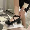 Zapatos Mary Jane con lazo y correa cruzada Estilo británico Zapatos pequeños de cuero Zapatos de mujer Primavera 2022 Nuevo Tacón alto Tacón grueso Zapatos de una sola capa