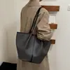 Bolso de Hombro Tipo Tote con Airbag 2026, Versátil Bolso de Otoño de Gran Capacidad para Mujer, para Viajes Diarios y Casual, Nuevo Modelo Texturizado