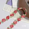 Encaje soluble en agua con rosa degradado arcoíris de 2.5 cm de ancho, estilo étnico, bordado de bloques de color. Los accesorios se pueden personalizar y vender al por mayor