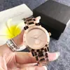 Reloj de Cuarzo para Mujer Moda Plata y Negro Personalidad Rosa Estrella de Tiktok Cielo Estrellado Correa de Acero Reloj de Personalidad