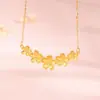 Collar de Plata de Ley S925 Flor de Durazno Dorada para Mujer, Cadena para Clavícula con Colgante de Cinco Flores Estilo Princesa Diana, Exquisita Dama, Moderno y Versátil