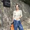 Camiseta de Tricô de Manga Curta Moda Única/Garota Popular para Mulheres, Estilo Verão, Caimento Solto, Emagrecedora, Única e Versátil