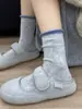 Calcetines Grises para Mujer para Otoño e Invierno, Calcetines de Media Pantorrilla, Estilo Japonés, Engrosados, Calcetines Largos de Lana Cálida, Calcetines Arrugados con Borde Enrollado, Cachemir de Invierno