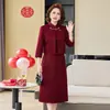 Traje Formal de Casamento Primavera e Outono para Mãe Vestido e Blazer Pequeno de Alta Qualidade para Mulheres de Meia-Idade