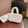Primavera de 2026 Nova Bolsa de Mão Brilhante Estilo Princesa Alta Qualidade Moda Bolsa de Ombro Transversal para Meninas Transfronteiriça