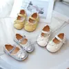 Zapatos de vestir simples dulces estilo Mori para niña, nuevos de verano 2025, zapatos de rendimiento con lazo para niñas, zapatos pequeños de cuero con cordones para niños