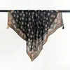 Pañuelo pequeño cuadrado de algodón y lino color marrón estilo Maillard para mujer, estilo nuevo, elegante y versátil, pañuelo decorativo para la cabeza, diadema, pañuelo de cuello, accesorio para la cintura