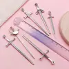 Amazon 6 Espadas Antiguas Simuladas Armas Aleación Joyería Accesorios Marcador de Libros Colgante Paquete de Materiales para Colgante