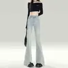 Micro-jeans de color claro para mujer en primavera y otoño 2025 nuevos de cintura alta, corte ajustado, adelgazantes, pantalones largos de herradura con borde de pelo
