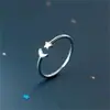 Anillo Fresco de Estrella y Luna para Mujer Lujo Ligero Sentido de Diseño de Nicho Estrella y Luna Apertura Enlace de Dedo Regalo del Día de San Valentín