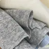 Modelo de Pedido Estilo Coreano 2026 Nueva Llegada, con Lana Fina, Diseño Minimalista de Cuello V Adelgazante, Cardigan de Punto Versátil para Mujer