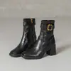 Botines de plataforma de tacón alto estilo británico retro para mujer, nueva colección otoño/invierno, con forro de felpa, cremallera lateral, diseño ajustado, punta cuadrada, tacón grueso y estilo de bota Martin