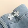 Trébol de Cuatro Hojas Cintura Ajustable Botón Desmontable Sin Costura Botón de Cintura Herramienta de Reducción de Cintura para Jeans