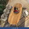 Villa Nórdica Silla de Comedor de Madera Maciza Terraza de Ocio Mesa Redonda de Teca Balcón al Aire Libre Mesa y Silla de Té Silla Creativa de Ratán Juego de Tres Piezas
