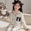 Pijama Novo para Meninas 2026, Algodão Puro, Estilo Primavera e Outono, Roupa de Casa Infantil para Meninas, Conjunto Doce de Manga Longa, Pode Ser Usado Fora
