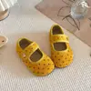 Zapatos de Cuero de Lunares para Niñas, Zapatos de Caminar Modernos para Bebés con Suela Suave, Mocasines Coreanos Novedad Primavera 2026 para Niños Pequeños