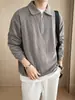 Suéter azul marinho britânico Yuppie, marca da moda masculina, Yuppie Shuai Fried Street, camisa polo com meio zíper, estilo maduro leve, jaqueta Sense de alta qualidade