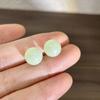 Pendientes de aguja de plata 925 con temperamento elegante de mediados de la antigüedad francesa retro vintage, pendientes de perla y esmeralda para mujer