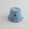 Novedad Primavera 2025 ~ Sombrero de Pescador de Mezclilla con Letras para Niños Sombrero de Sol Protector Solar Sombrero de Cubeta Simple Joker para Bebé