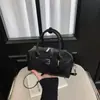 Bolso tipo almohada versátil y elegante transfronterizo para mujer, con un diseño de inspiración coreana, perfecto para el uso diario, ir al trabajo y como un simple bolso cruzado.