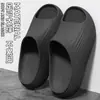Chinelos de Sola Grossa para Homens, Novo Modelo Verão 2026, Antiderrapantes, Resistentes ao Desgaste, Suporte Confortável para o Arco do Pé, Não Cansam os Pés, Sandálias de Eva