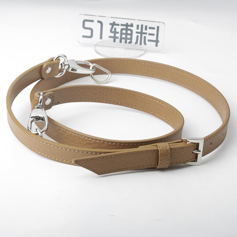 驼黄方扣银色